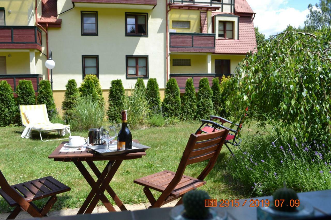 Appartement Apartament Parkowa Polana Z Ogrodem à Polanica-Zdrój Extérieur photo